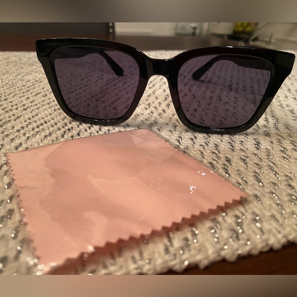 Women’s sunglasses